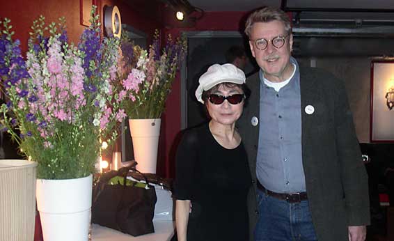 Mikael och Yoko Ono